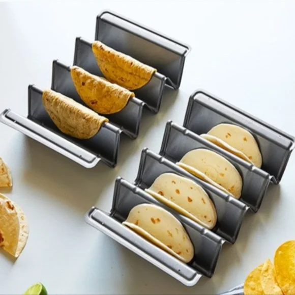 Pampered Chef V-Shaped Baking Pan Ser - Picture 1 of 4